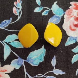 Vintage yellow clip on earrings